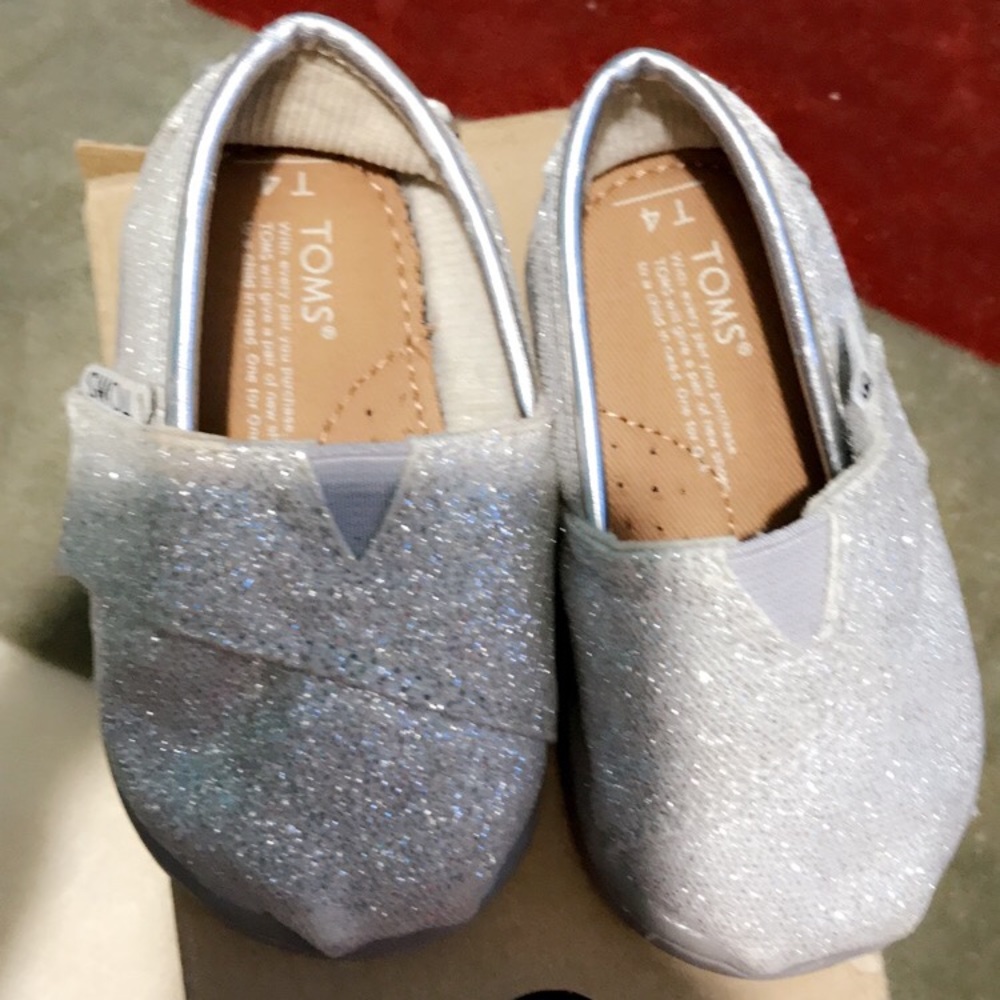 Toms toddlers shoes